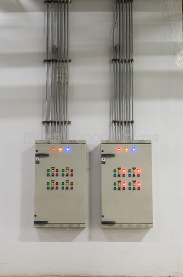 電控柜在建筑物電力系統(tǒng)安裝中的關(guān)鍵作用與實施要點